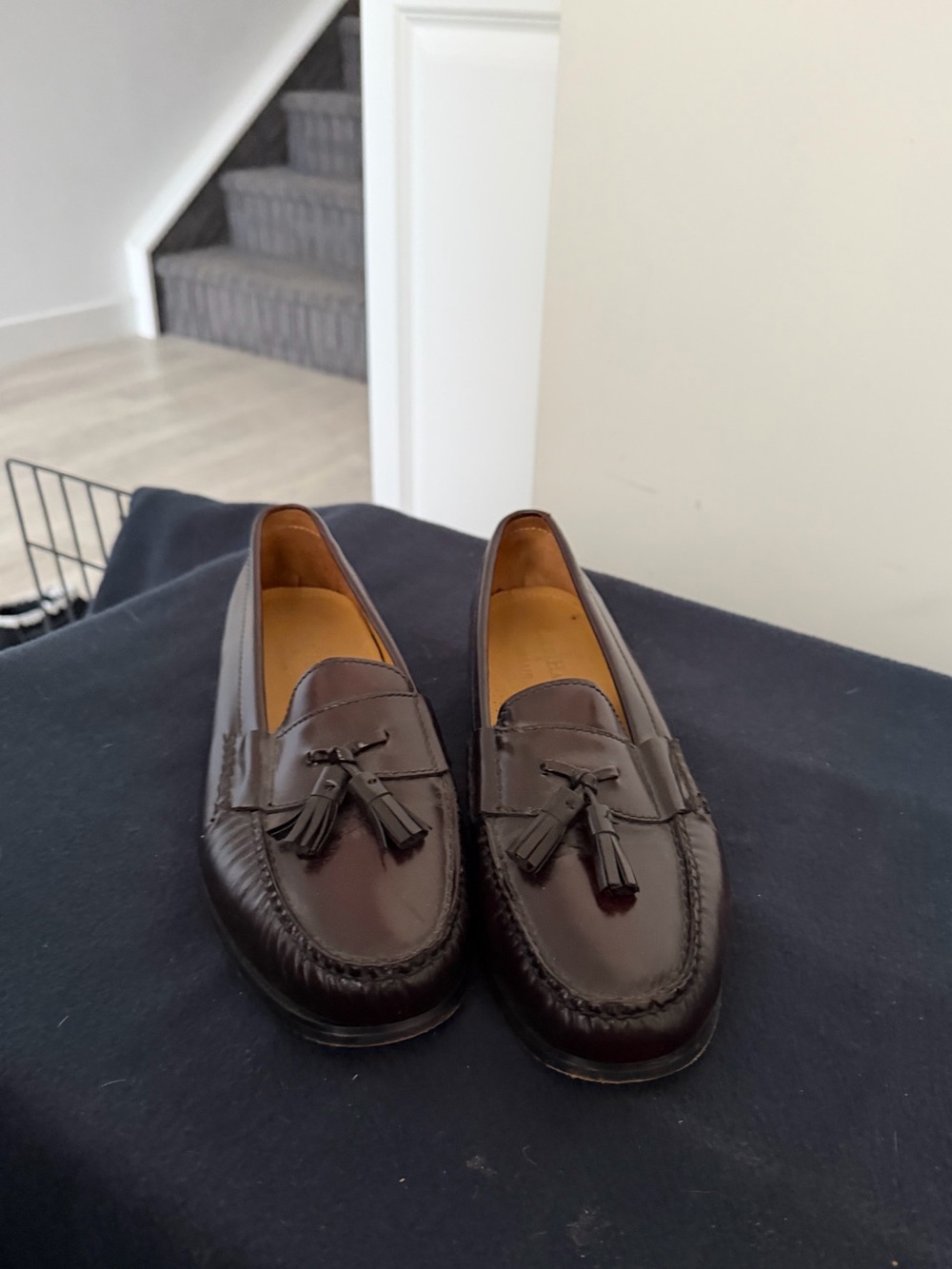 Men's Cole Haan oxblood Leather Tassel Loafers size 10